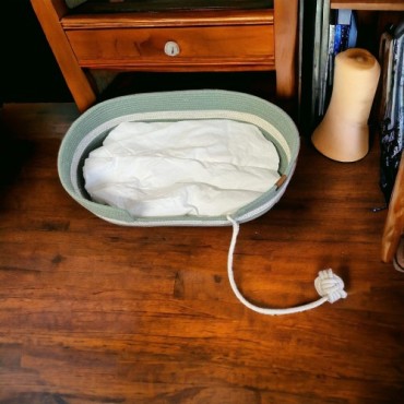 Decohandy Oval Jüt Elyaf Minderli Kedi Yataği Oyuncak Toplu